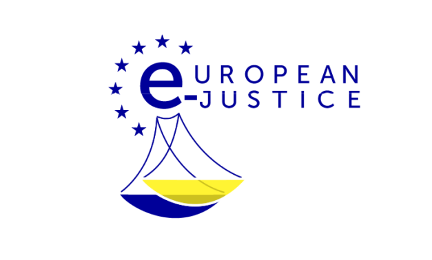 Logo van European Justice met een weegschaal en de kleuren van de Oekraïnse vlag, omringd door sterren.